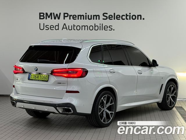 BMW X5 xDrive 40i M Sport — пробег 68 294 км — фото 2 из 5