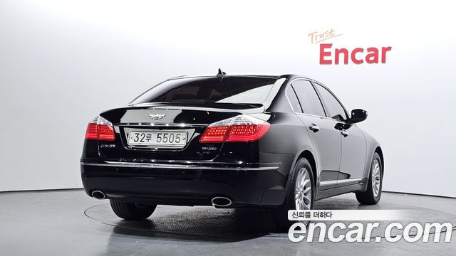 Hyundai Genesis из Кореи Encar
