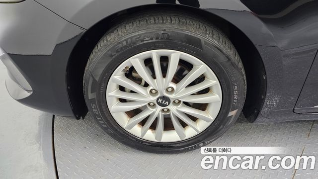 Kia K7 из Кореи Encar