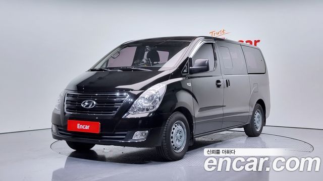 Hyundai Starex 12-Seater Wagon Smart — пробег 165 406 км — фото 1 из 5
