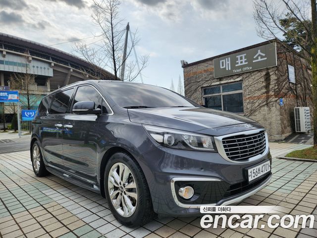 Kia Carnival 7-seater Limousine VIP — пробег 139 311 км — фото 1 из 5