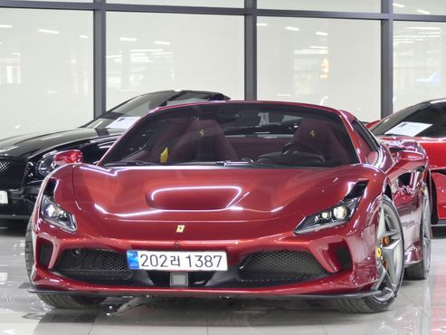Ferrari F8 3.9 V8 — пробег 8 500 км — фото 1 из 5
