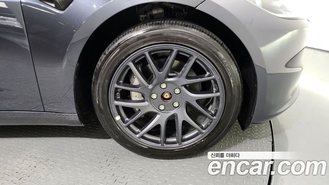 Tesla Model 3 Long Range — пробег 18 219 км — фото 5 из 5