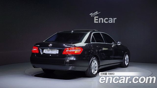 Mercedes-Benz E-Class E200 CGI — пробег 90 595 км — фото 2 из 5