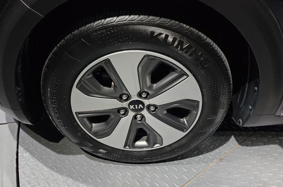 Kia Niro Prestige — пробег 159 312 км — фото 5 из 5
