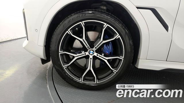 BMW X6 xDrive40i M Sport — пробег 12 307 км — фото 5 из 5