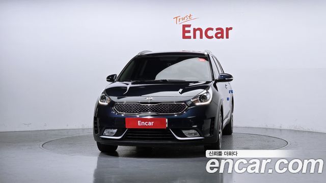 Kia Niro Noblesse — пробег 125 473 км — фото 3 из 5