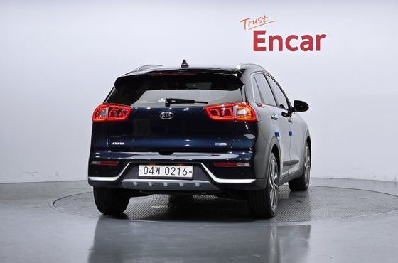 Kia Niro Noblesse — пробег 125 473 км — фото 4 из 5