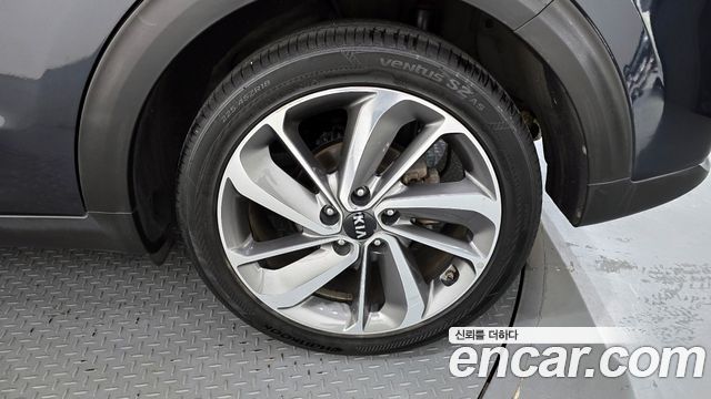 Kia Niro Noblesse — пробег 125 473 км — фото 5 из 5