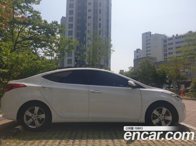Hyundai AVANTE из Кореи Encar