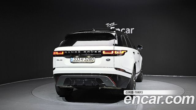 Land Rover Range Rover Velar 2.0 P250 R-Dynamic SE — пробег 66 900 км — фото 4 из 5