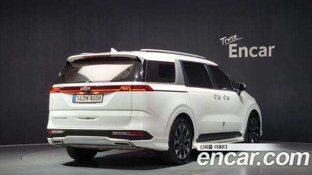 Kia Carnival 9-Seater Prestige — пробег 92 745 км — фото 2 из 5