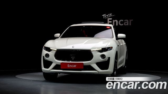 Maserati Levante из Кореи Encar