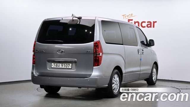 Hyundai Starex 11-Seater Wagon Smart — пробег 223 117 км — фото 2 из 5