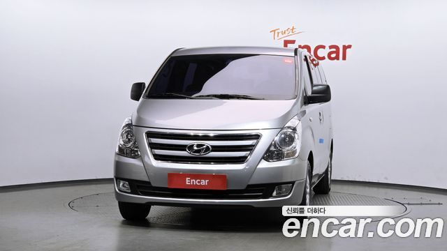 Hyundai Starex 11-Seater Wagon Smart — пробег 223 117 км — фото 3 из 5