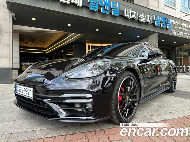 Porsche Panamera 4.0 GTS — пробег 26 300 км — фото 1 из 5