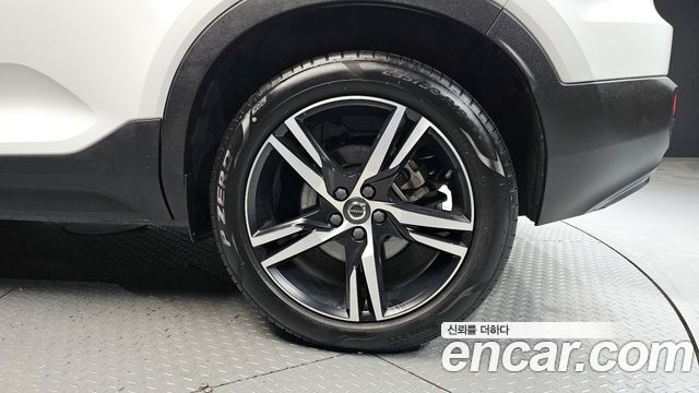 Volvo XC40 из Кореи Encar