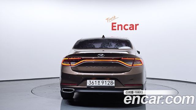 Hyundai Grandeur из Кореи Encar