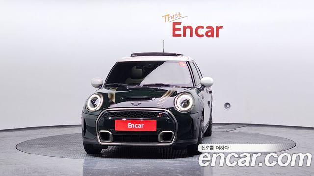 Mini Cooper 5Door Resolute Edition 3rd Gen — пробег 24 891 км — фото 3 из 5