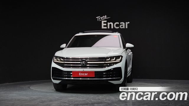 Volkswagen Touareg 3.0 TDI Prestige — пробег 14 006 км — фото 3 из 5