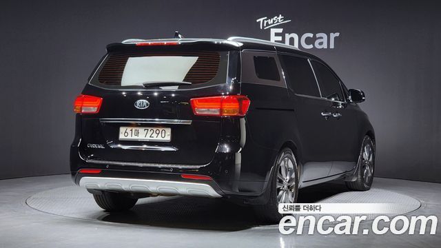 Kia Carnival из Кореи Encar