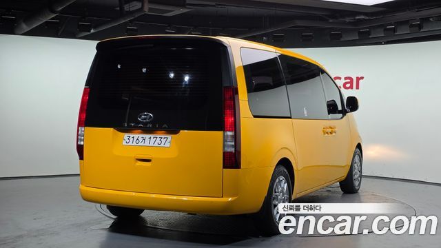 Hyundai Staria из Кореи Encar