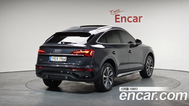 Audi Q5 40 TDI Quattro Sportback — пробег 37 645 км — фото 2 из 5