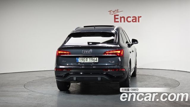 Audi Q5 40 TDI Quattro Sportback — пробег 37 645 км — фото 4 из 5
