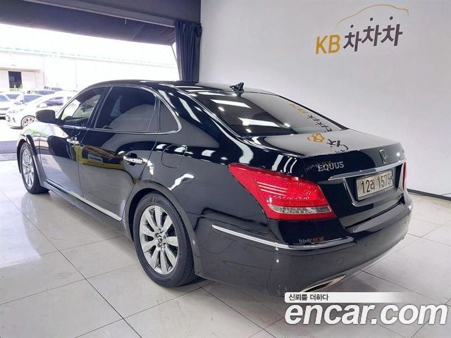 Hyundai Equus VS380 PRIME VIP PACK — пробег 124 638 км — фото 4 из 5