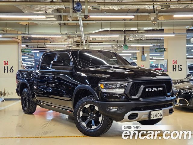 Dodge Ram Pick Up 5.7 — пробег 88 760 км — фото 1 из 5