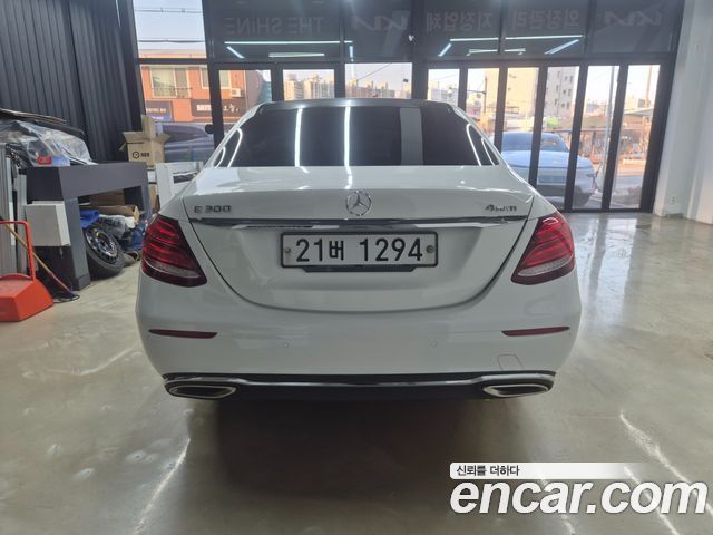 Mercedes-Benz E-Class E300 4MATIC AV Intelligent Drive — пробег 95 113 км — фото 5 из 5