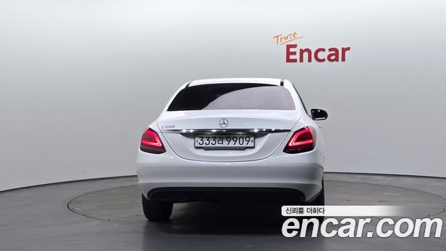 Mercedes-Benz C-Class из Кореи Encar
