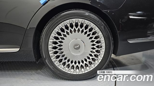 Genesis G90 из Кореи Encar