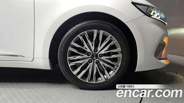 Kia K7 из Кореи Encar