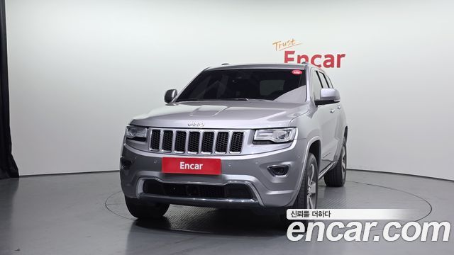 Jeep Cherokee 3.0 Diesel Overland WK2 — пробег 160 943 км — фото 3 из 5