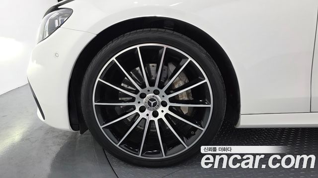 Mercedes-Benz E-Class E350 4MATIC AMG Line Edition — пробег 107 833 км — фото 5 из 5