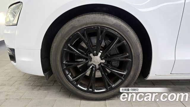 Audi A8 из Кореи Encar