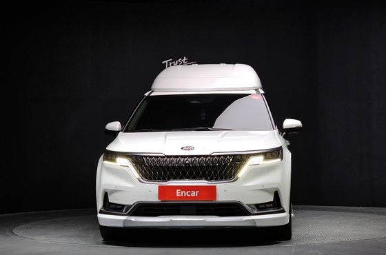 Kia Carnival 9-Seater Hi-Limousine Signature — пробег 142 520 км — фото 3 из 5