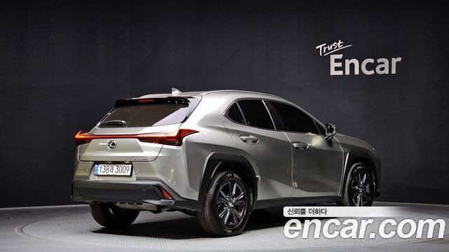 Lexus UX из Кореи Encar