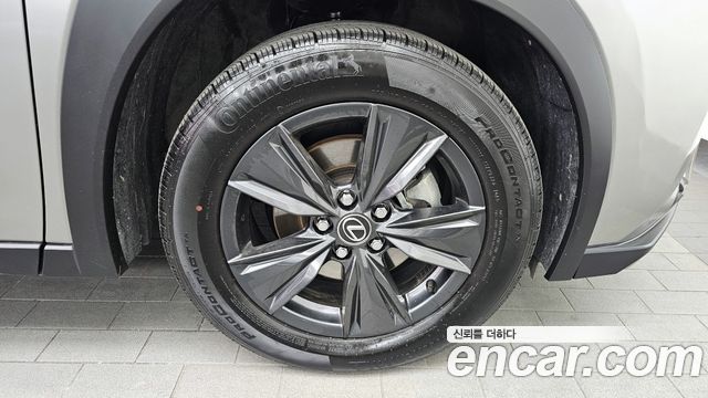 Lexus UX из Кореи Encar