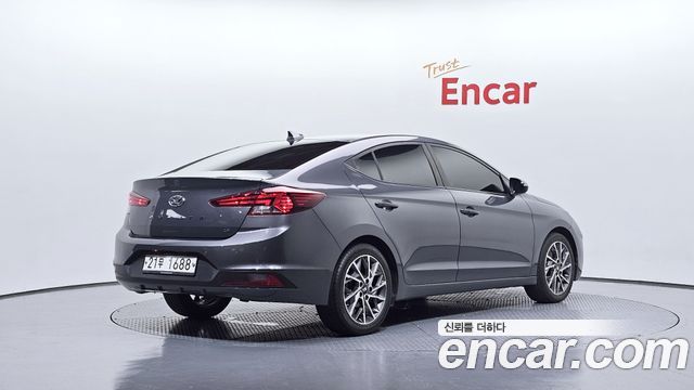 Hyundai AVANTE из Кореи Encar