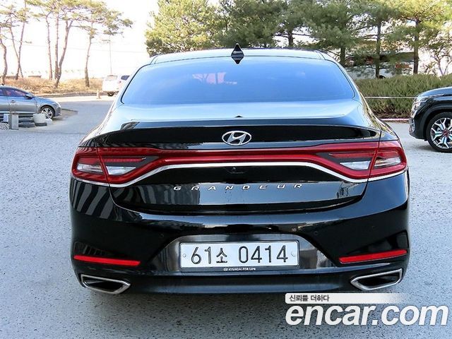Hyundai Grandeur 2.4 Premium Special — пробег 98 054 км — фото 4 из 5