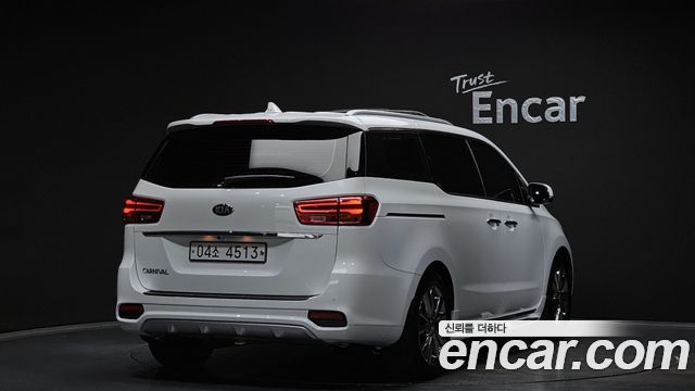 Kia Carnival из Кореи Encar