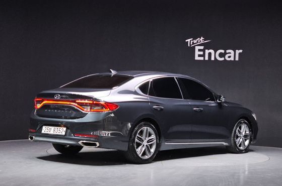 Hyundai Grandeur 2.4 Premium — пробег 119 900 км — фото 2 из 5