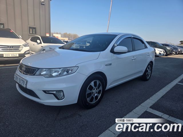 Kia Porte 1.6 Hybrid LPI HEV Standard — пробег 158 000 км — фото 4 из 5