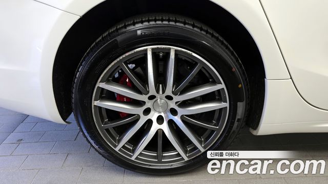 Maserati Ghibli из Кореи Encar