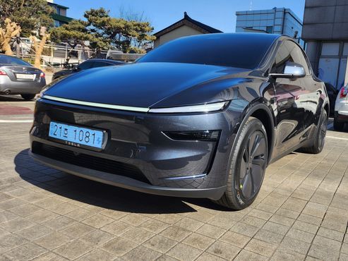 Tesla Model Y Premium RWD — пробег 1 390 км — фото 3 из 5