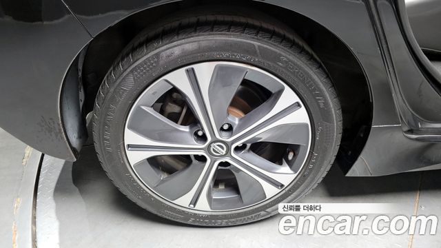 Nissan Leaf из Кореи Encar