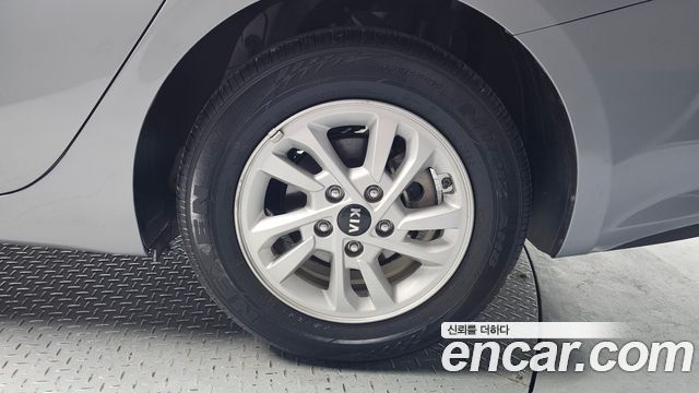 Kia K3 из Кореи Encar