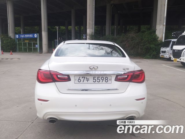 Infiniti Q70 из Кореи Encar